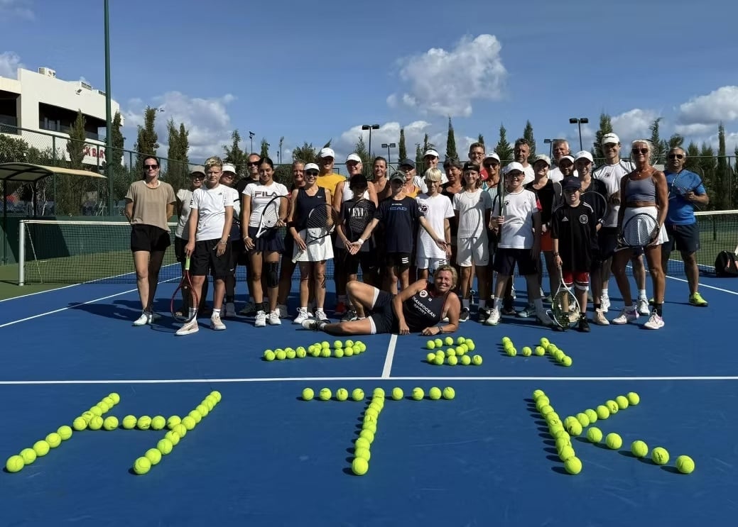 Spillere fra Helsingør Tennisklub på træningslejr